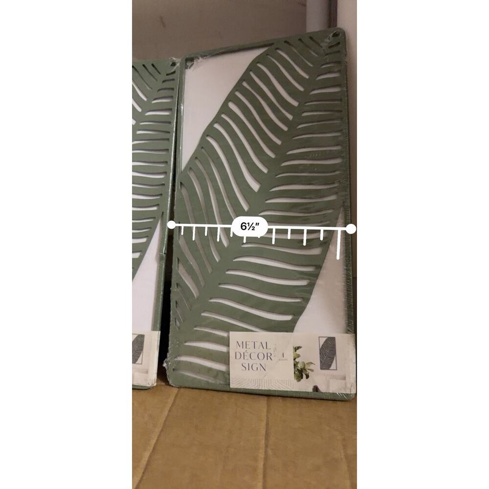 Set Of 2 Leaf Metal Decor Sign Green New - Picture 4 of 4